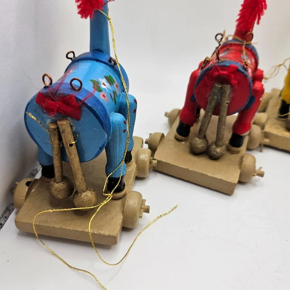 VTG (4) Wooden‎ Horse Ornaments Folk Art Rustic Christmas Decor Hand Painted